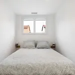 Dom wakacyjny La Maison De Lecume Renovated Family House With Garden
